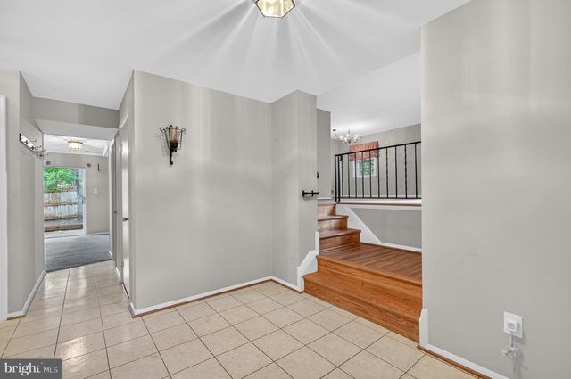 6118 ROXBURY AVE, Springfield, VA 22152