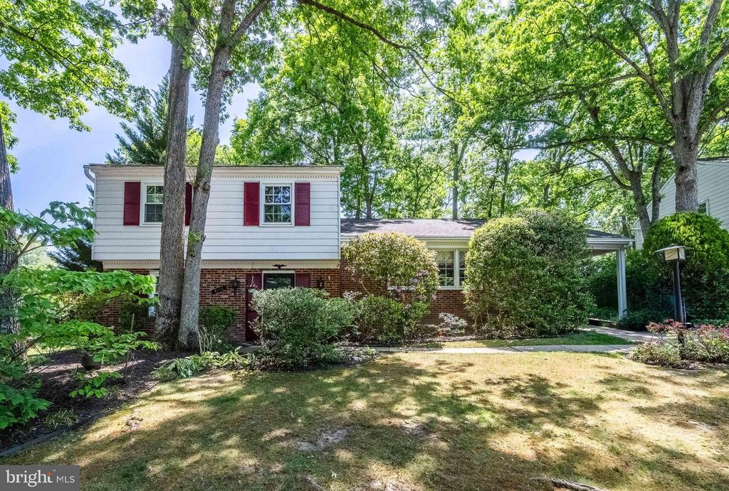 6118 ROXBURY AVE, Springfield, VA 22152