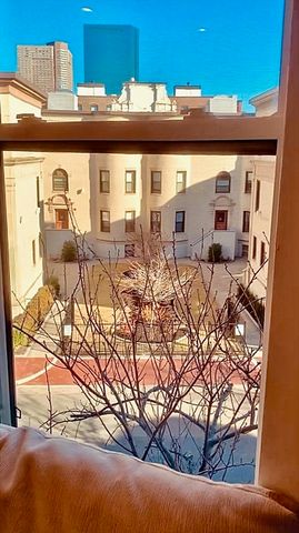 11 Albemarle St 3, Boston, MA 02115