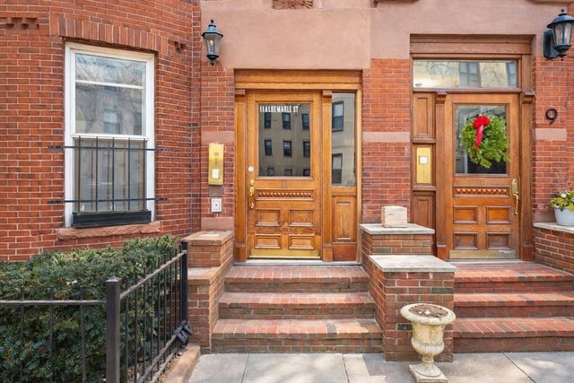 11 Albemarle St 3, Boston, MA 02115