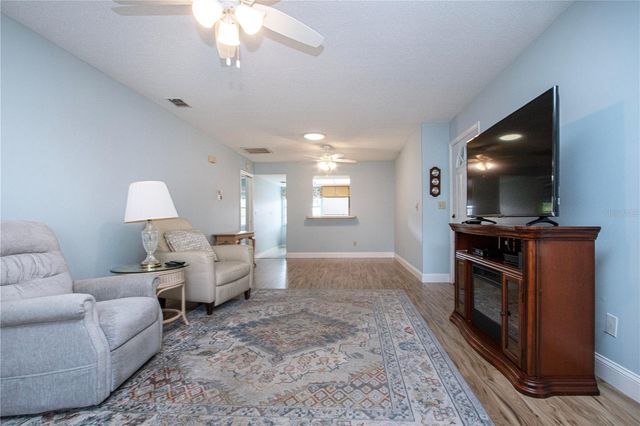 2017 HULLHOUSE DRIVE 351, Sun City Center, FL 33573