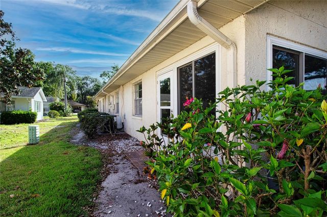 2017 HULLHOUSE DRIVE 351, Sun City Center, FL 33573