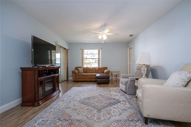 2017 HULLHOUSE DRIVE 351, Sun City Center, FL 33573