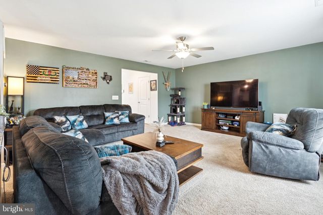 17063 ROLLINS RD, Bowling Green, VA 22427