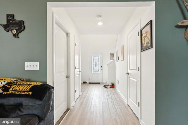 17063 ROLLINS RD, Bowling Green, VA 22427