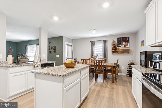 17063 ROLLINS RD, Bowling Green, VA 22427