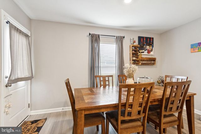 17063 ROLLINS RD, Bowling Green, VA 22427