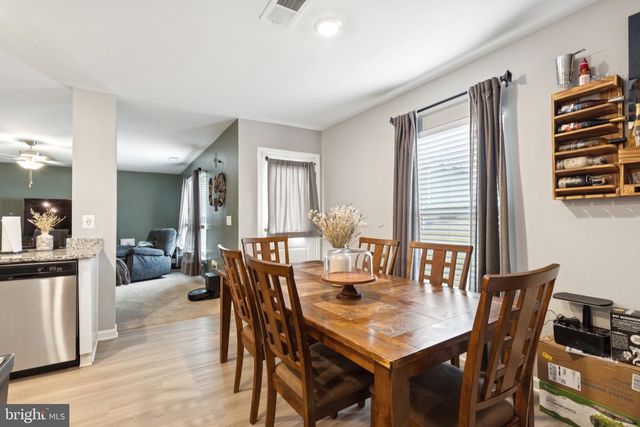 17063 ROLLINS RD, Bowling Green, VA 22427