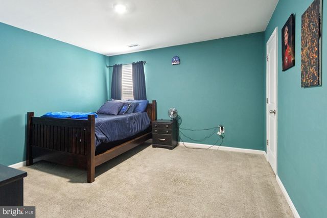 17063 ROLLINS RD, Bowling Green, VA 22427