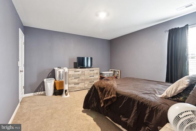 17063 ROLLINS RD, Bowling Green, VA 22427