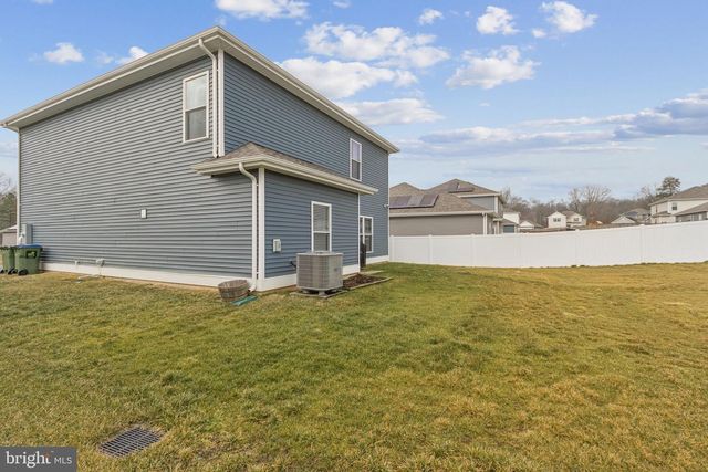 17063 ROLLINS RD, Bowling Green, VA 22427