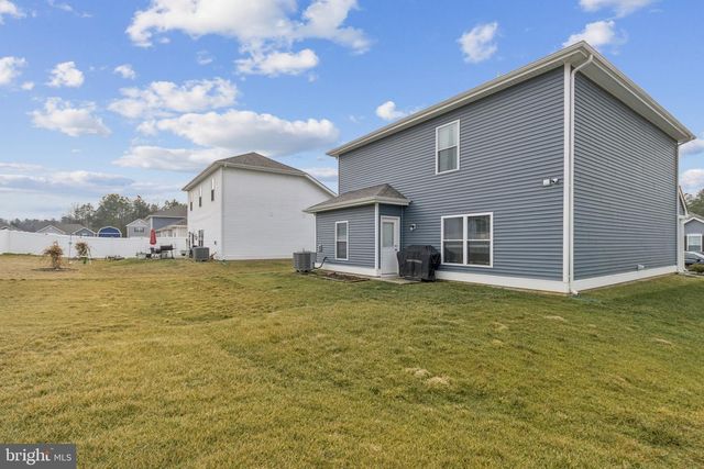 17063 ROLLINS RD, Bowling Green, VA 22427