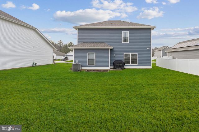 17063 ROLLINS RD, Bowling Green, VA 22427