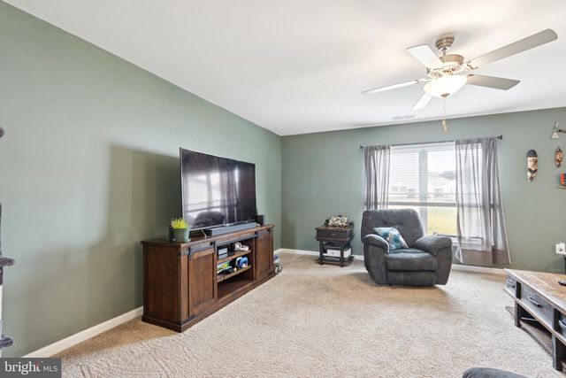 17063 ROLLINS RD, Bowling Green, VA 22427