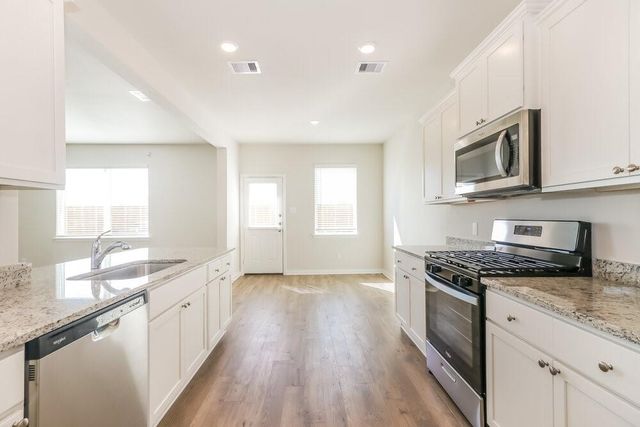 409 Sunny Highlands Drive, Katy, TX 77493