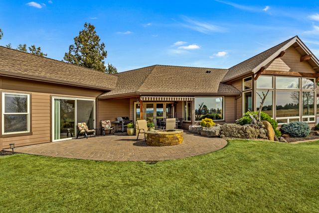 64146 Pioneer Loop, Bend, OR 97701