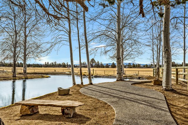 64146 Pioneer Loop, Bend, OR 97701