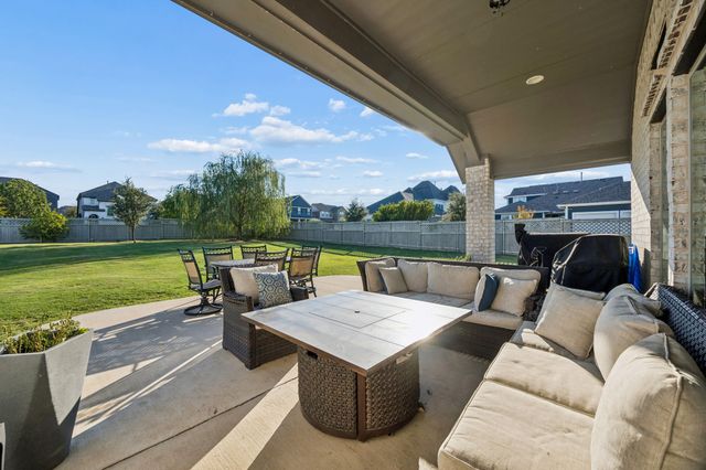 2621 Woodhill Way, Northlake, TX 76247