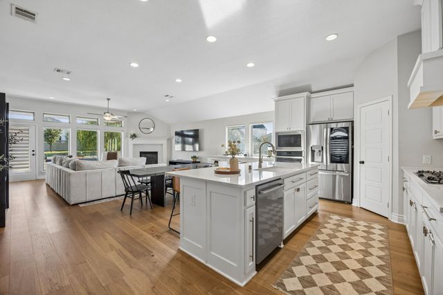 2621 Woodhill Way, Northlake, TX 76247