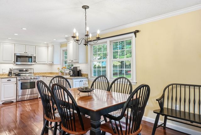 10 Amy Ln, Plymouth, MA 02360