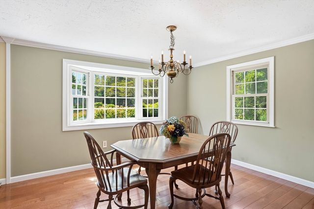 10 Amy Ln, Plymouth, MA 02360