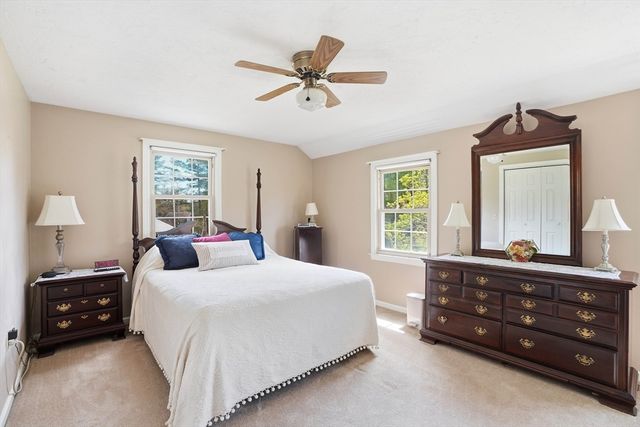 10 Amy Ln, Plymouth, MA 02360
