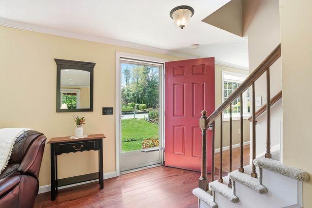 10 Amy Ln, Plymouth, MA 02360