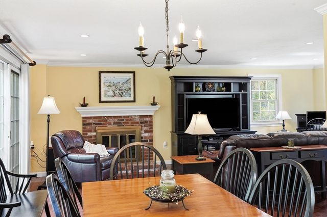 10 Amy Ln, Plymouth, MA 02360
