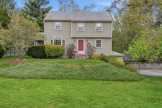 10 Amy Ln, Plymouth, MA 02360