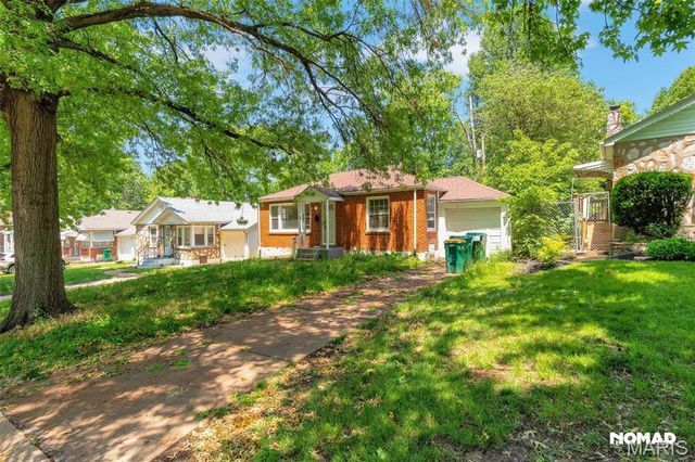 8135 Bloom Drive, St Louis, MO 63114