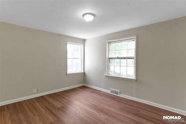 8135 Bloom Drive, St Louis, MO 63114