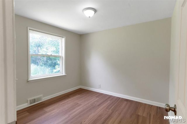 8135 Bloom Drive, St Louis, MO 63114