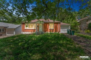 8135 Bloom Drive, St Louis, MO 63114