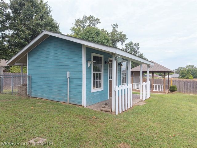 665 Forrest Park, Greenwood, AR 72936