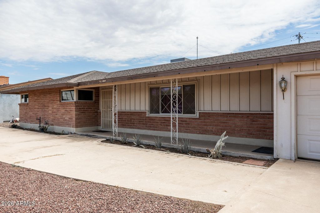 303 E MARKLEY Drive, Casa Grande, AZ 85122 — photo 5