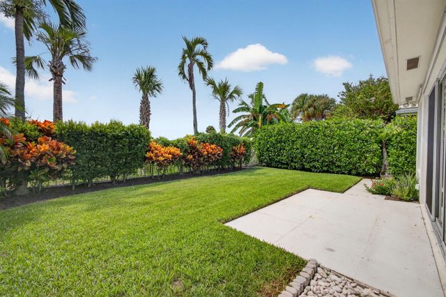 1205 Gator Trail, West Palm Beach, FL 33409
