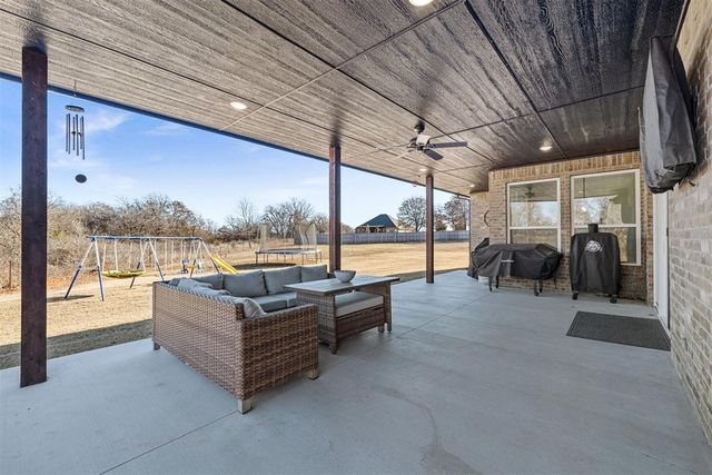 2001 Sky Trail Circle, Blanchard, OK 73010