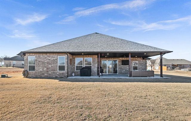 2001 Sky Trail Circle, Blanchard, OK 73010