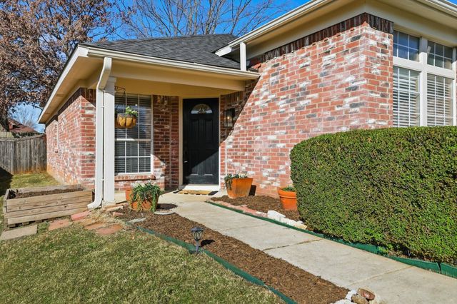 739 Thousand Oaks Drive, Lake Dallas, TX 75065