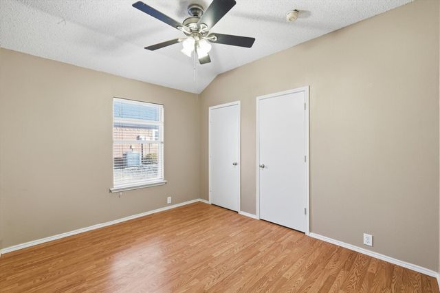 739 Thousand Oaks Drive, Lake Dallas, TX 75065