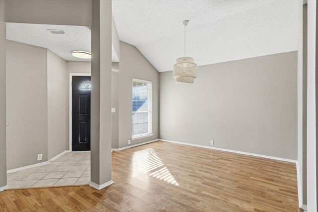 739 Thousand Oaks Drive, Lake Dallas, TX 75065