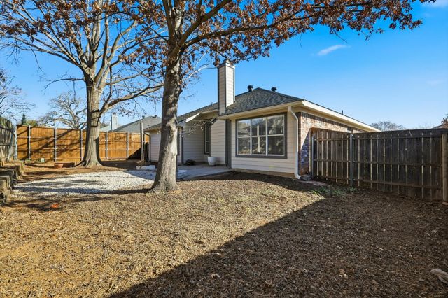 739 Thousand Oaks Drive, Lake Dallas, TX 75065