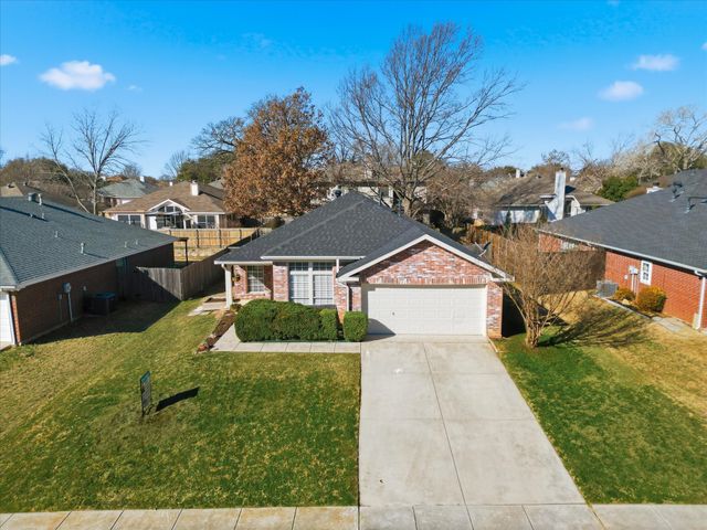 739 Thousand Oaks Drive, Lake Dallas, TX 75065