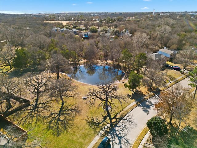 739 Thousand Oaks Drive, Lake Dallas, TX 75065