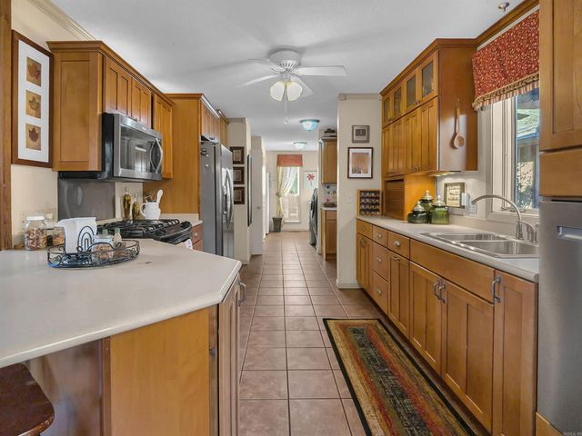 9 W Winthrop Road, Morrilton, AR 72110