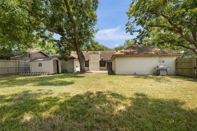 1103 Pecan Circle, Seabrook, TX 77586