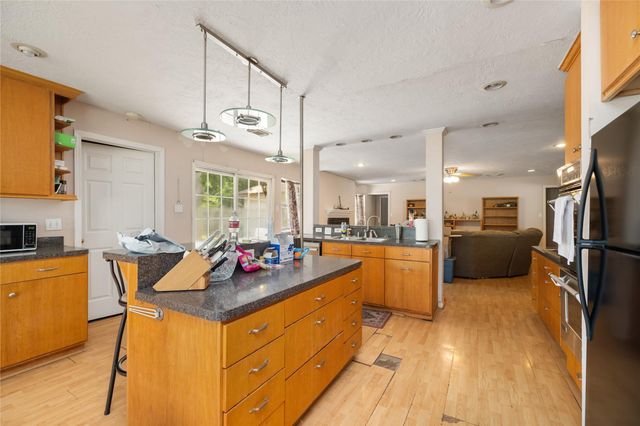 1103 Pecan Circle, Seabrook, TX 77586