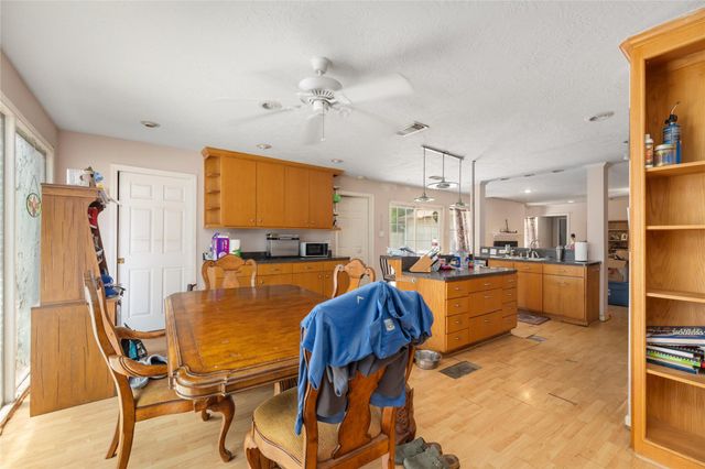 1103 Pecan Circle, Seabrook, TX 77586