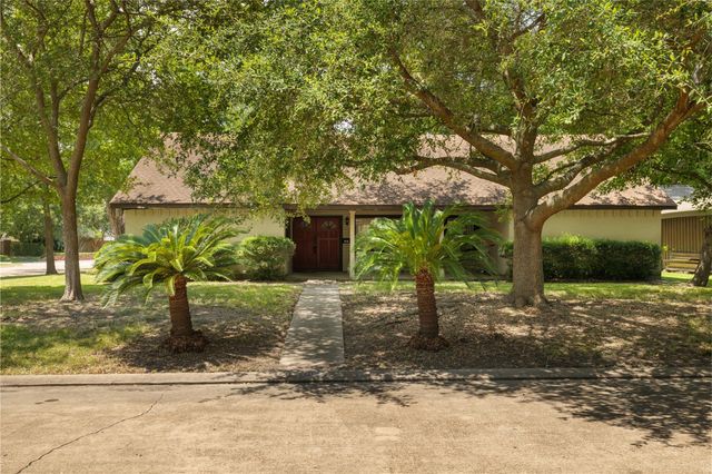 1103 Pecan Circle, Seabrook, TX 77586