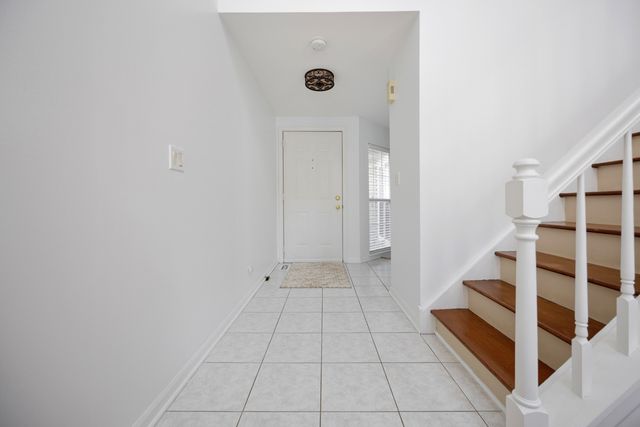 733 Clover Hill Court, Elk Grove Village, IL 60007